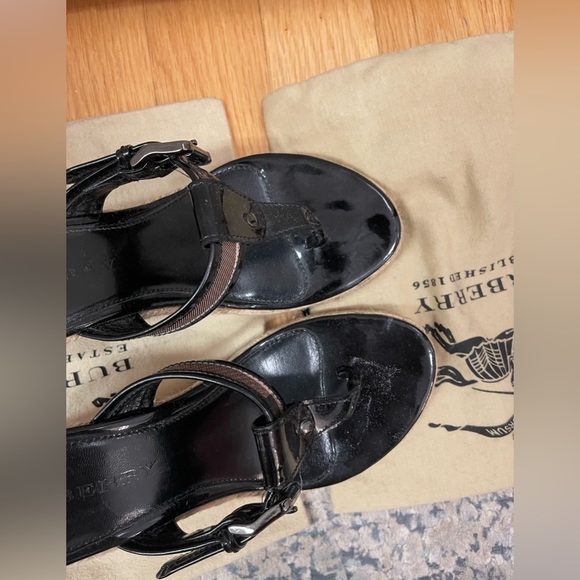 Burberry Platform Sandal - Picture 6 of 7
